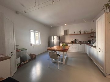 c5439138-88ea-4c8f-a0c0-2a26574483de