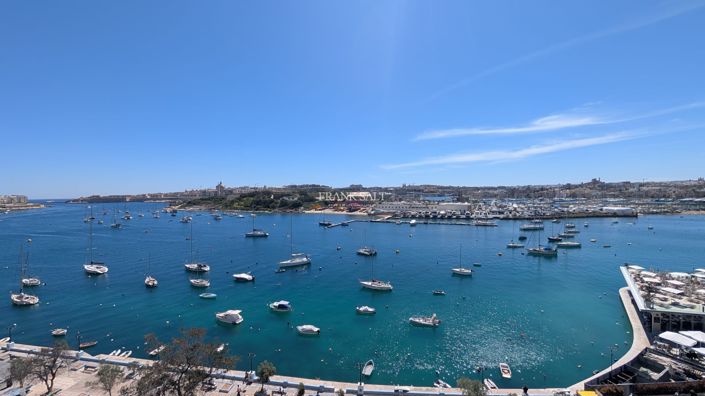 Image No.8-Propriété de 4 chambres à vendre à Sliema