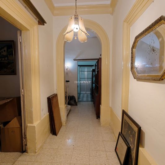 Image No.6-2 Bed Property for sale