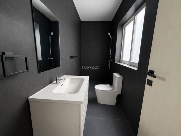 Image No.3-Propriété de 1 chambre à vendre à St Julians