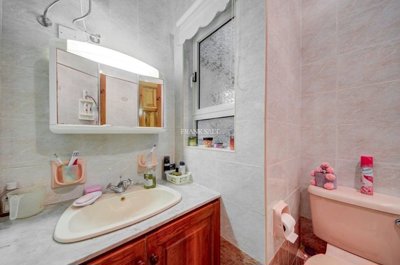 880765aa-32e0-4275-895f-ea8c8b317ebe