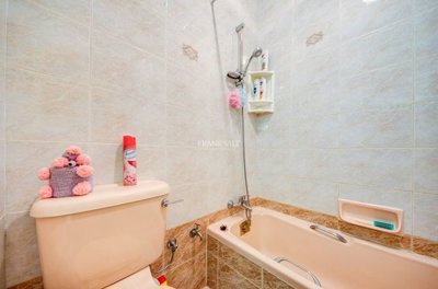 e4d84ace-263a-4a50-be19-30b210396367