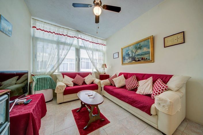 Image No.2-Propriété de 2 chambres à vendre à Qawra