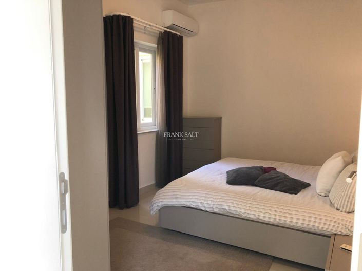 Image No.15-3 Bed Property for sale