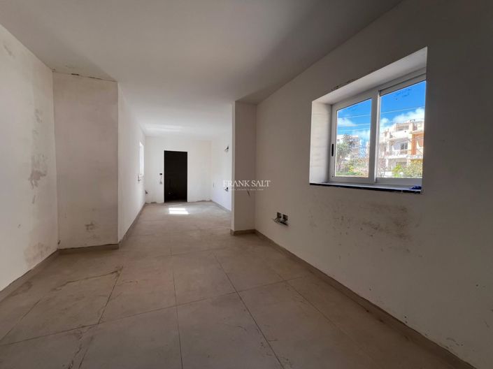 Image No.6-3 Bed Property for sale