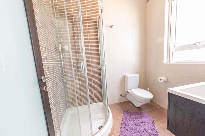 Image No.7-3 Bed Property for sale