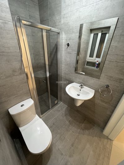 Image No.14-2 Bed Property for sale