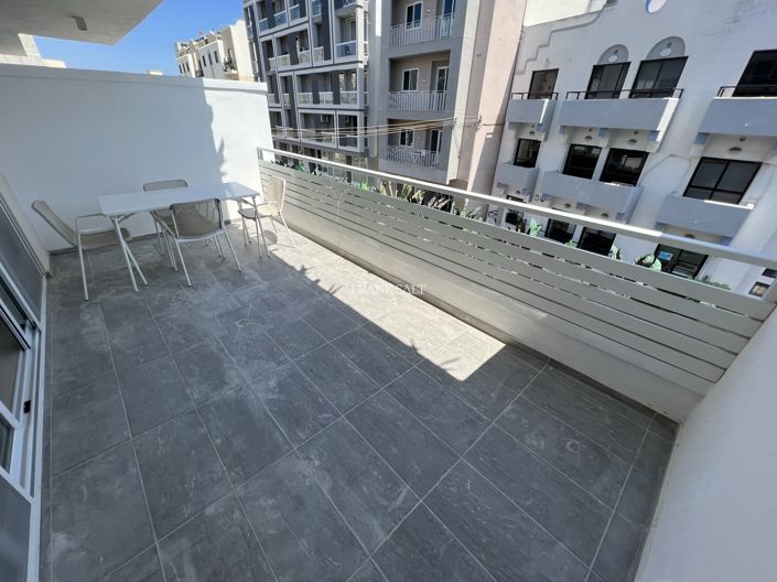 Image No.3-2 Bed Property for sale