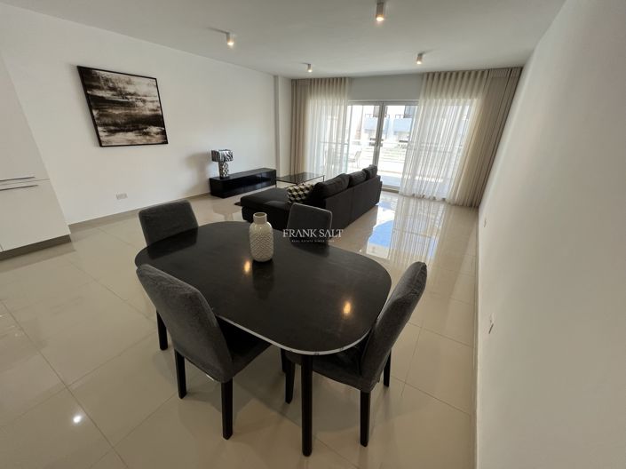 Image No.9-2 Bed Property for sale