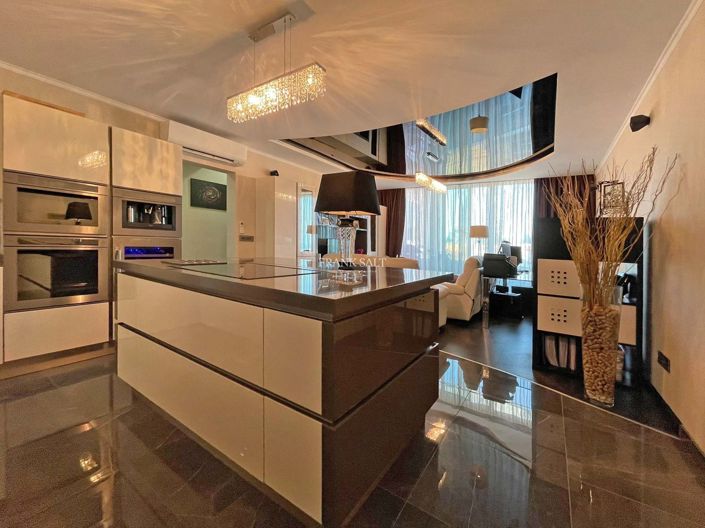 Image No.6-3 Bed Property for sale