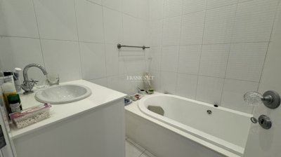 8d1a2ccd-4218-4369-86d8-e6245b685d3b