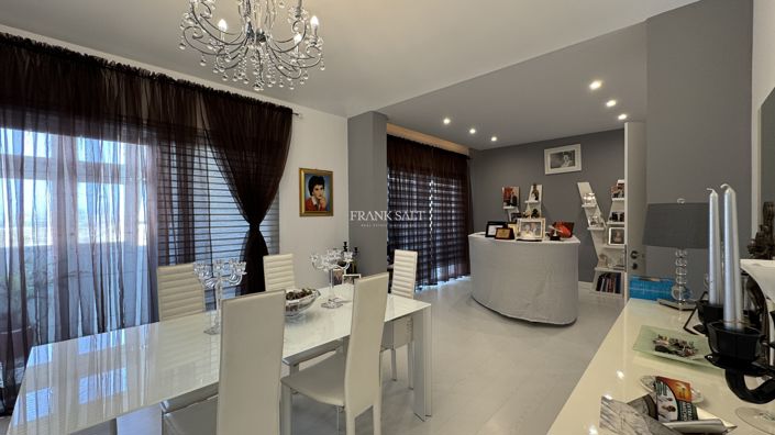 Image No.2-3 Bed Property for sale