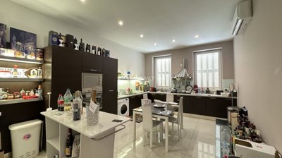 4bd5410a-8c28-4faf-91fa-53f52f869320