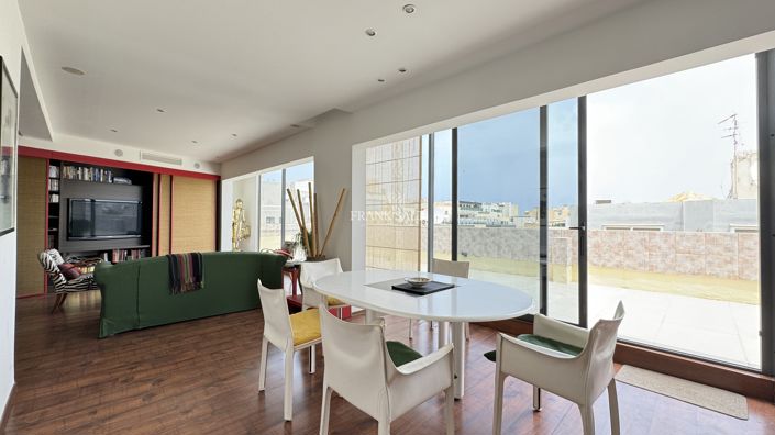 Image No.6-3 Bed Property for sale