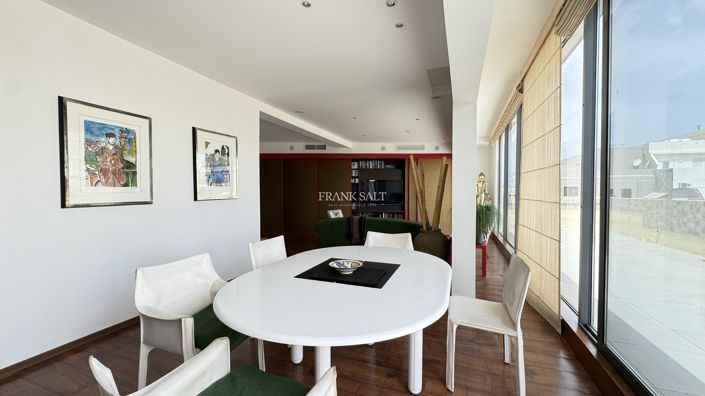 Image No.7-3 Bed Property for sale