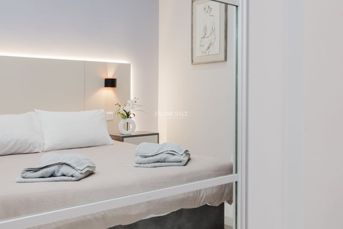 Image No.13-3 Bed Property for sale