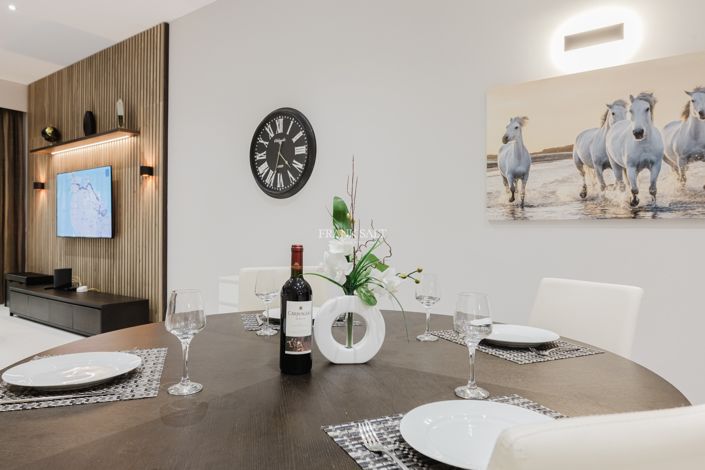 Image No.4-3 Bed Property for sale