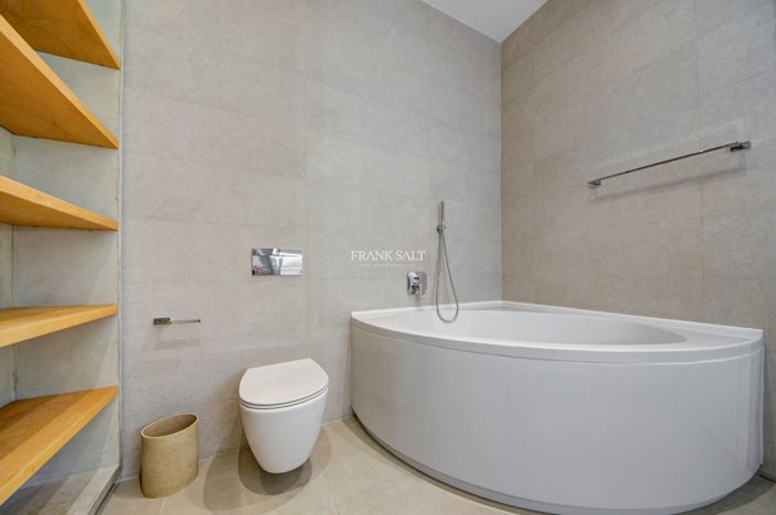 Image No.34-Propriété de 3 chambres à vendre à Malta