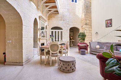 8ec5ec59-11ba-4ab9-adf1-357572d5fe37