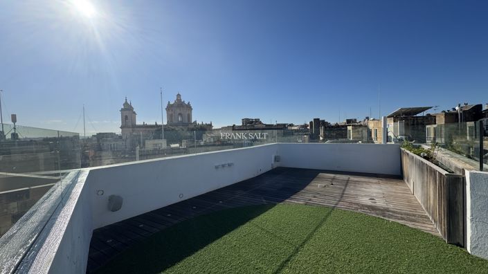 Image No.40-3 Bed Property for sale