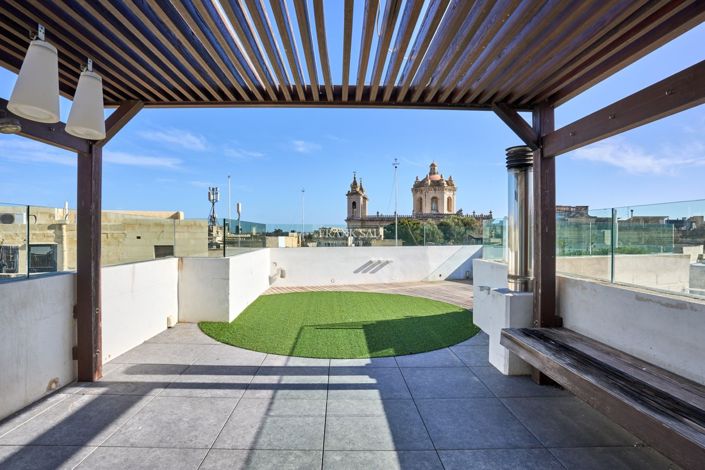 Image No.24-3 Bed Property for sale