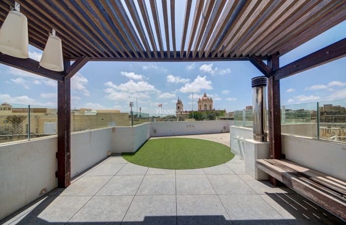 Image No.52-3 Bed Property for sale