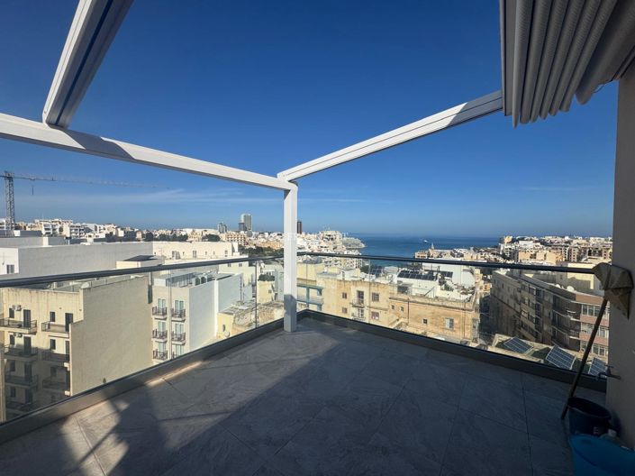 Image No.10-2 Bed Property for sale