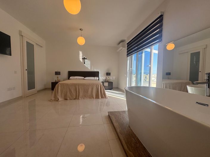 Image No.4-2 Bed Property for sale