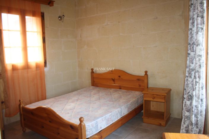 Image No.3-3 Bed Property for sale