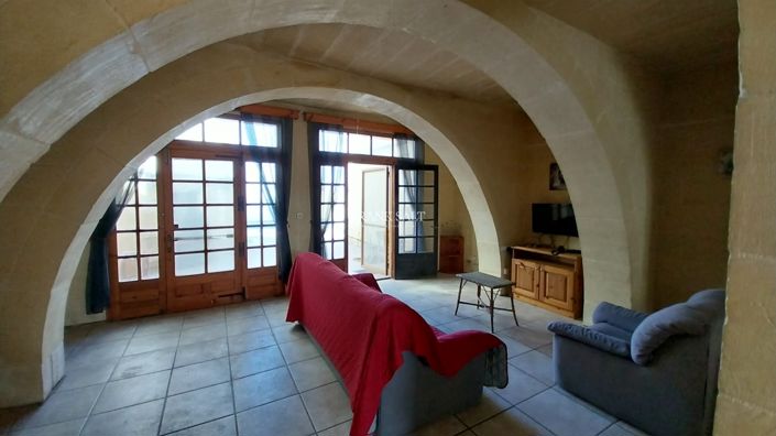 Image No.9-3 Bed Property for sale