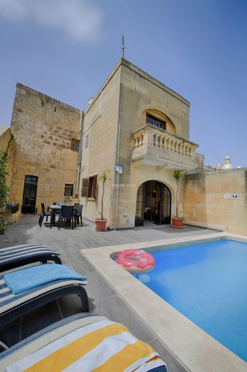 Image No.4-3 Bed Property for sale