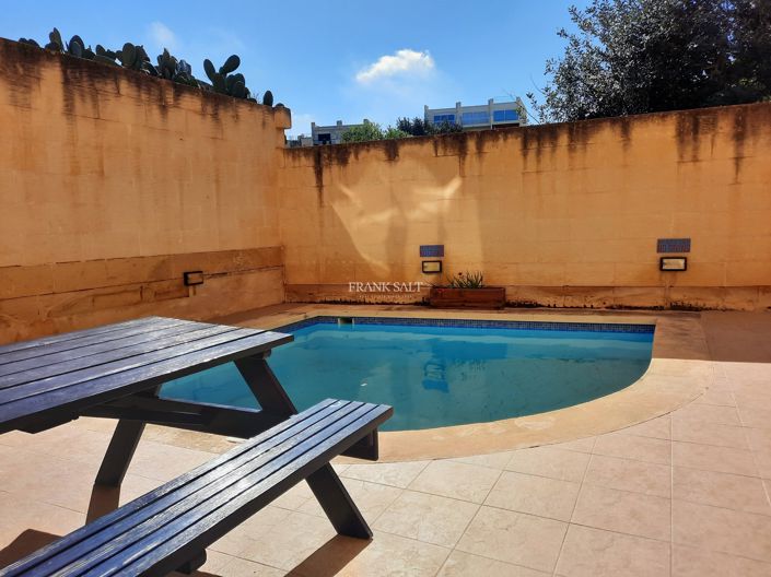 Image No.2-Propriété de 3 chambres à vendre à Xaghra