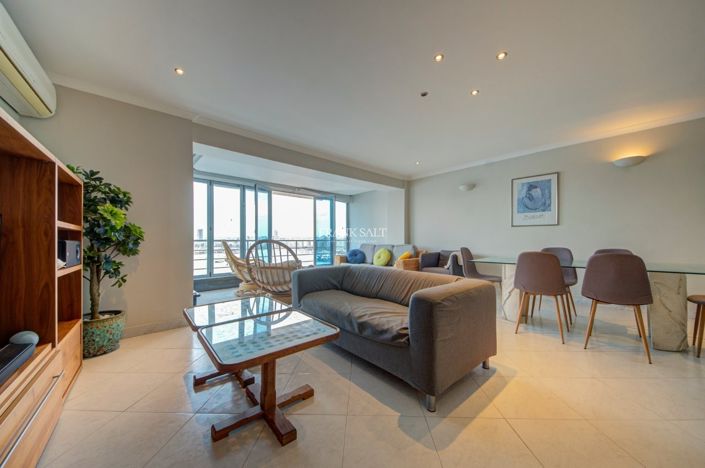 Image No.21-2 Bed Property for sale