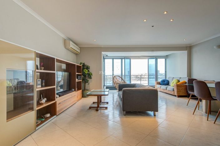 Image No.22-2 Bed Property for sale