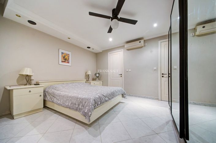 Image No.33-2 Bed Property for sale