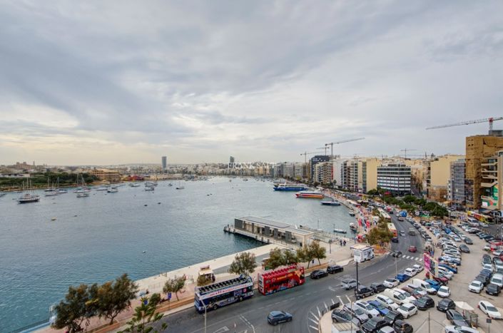 Image No.10-2 Bed Property for sale