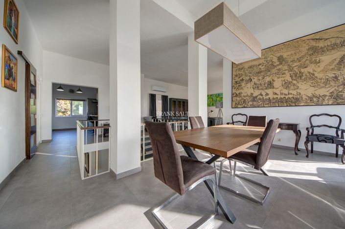 Image No.5-3 Bed Property for sale