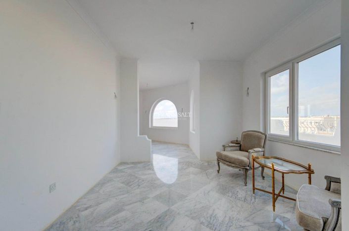 Image No.4-Propriété de 2 chambres à vendre à Sliema
