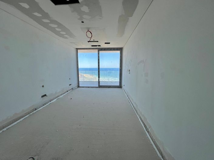 Image No.4-2 Bed Property for sale