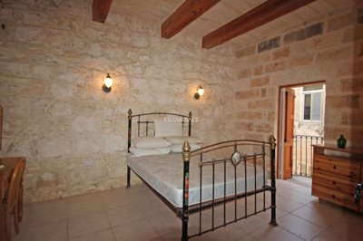 1b0c609e-154d-4500-bb27-73bda71a40ca