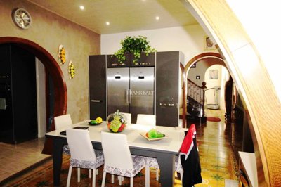 746b2166-7266-40ea-b302-d52f58fc1267