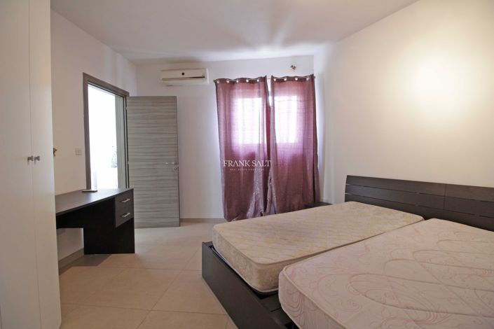 Image No.13-3 Bed Property for sale