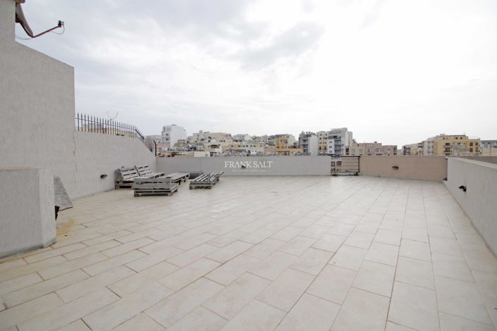 Image No.3-3 Bed Property for sale