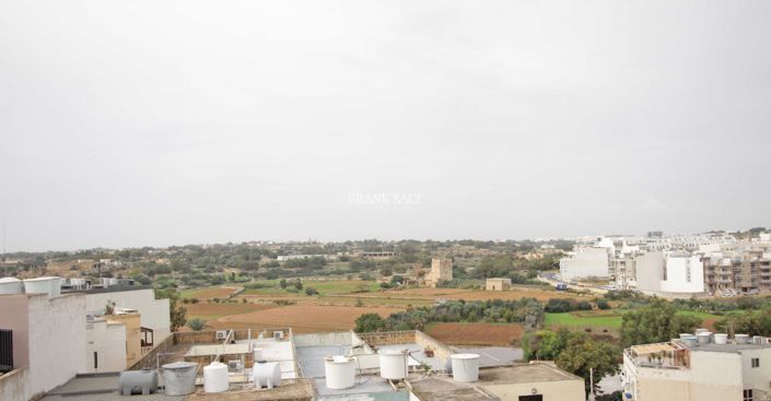 Image No.5-3 Bed Property for sale