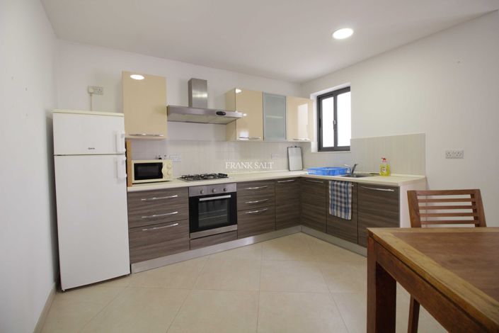 Image No.8-3 Bed Property for sale