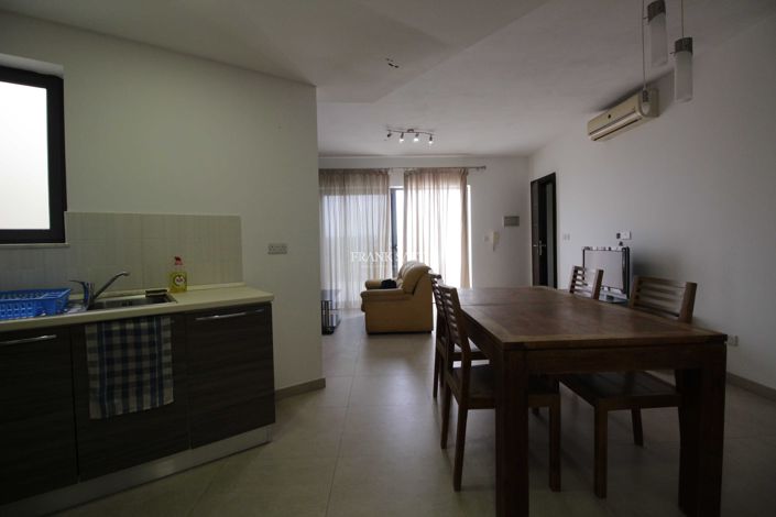 Image No.9-3 Bed Property for sale