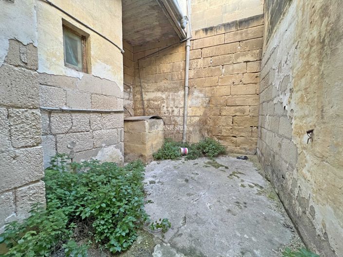 Image No.15-Propriété de 2 chambres à vendre à Qormi