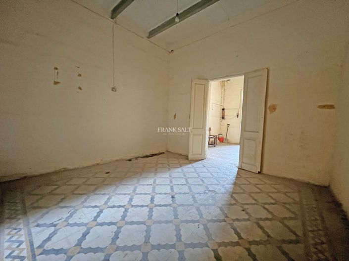 Image No.9-Propriété de 2 chambres à vendre à Qormi