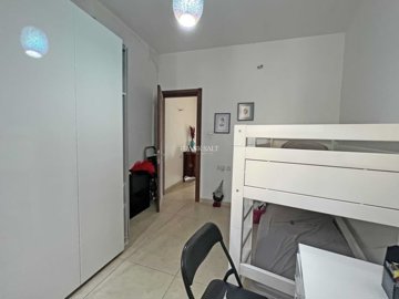 f0230144-68e7-4392-b934-f12ff578a56d