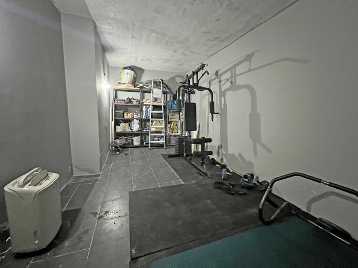 Image No.5-2 Bed Property for sale